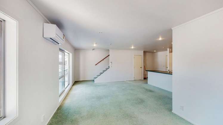 22/8 Girton Terrace Mount Cook_0