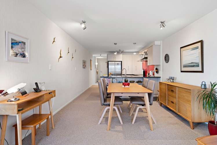 2a/12 Seaway Road Clarks Beach_8