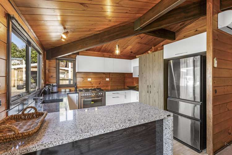 23 Cliff Street Raglan_11
