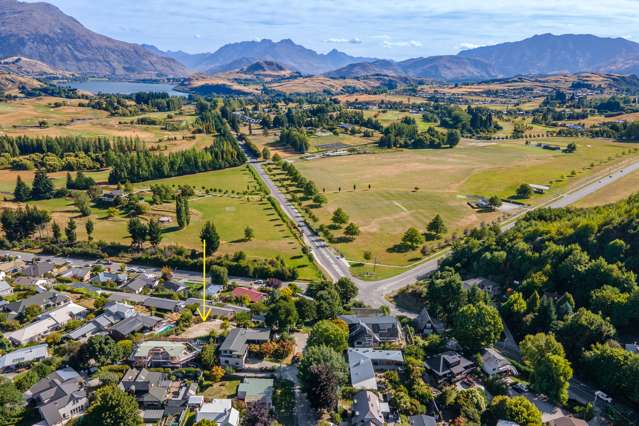 Stunning Section in the Heart of Arrowtown!