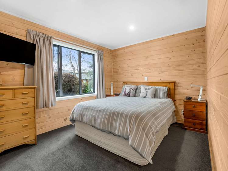 5 Ryton Place Lake Coleridge_16