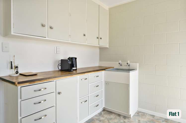 15 Raewyn Street Morningside_10