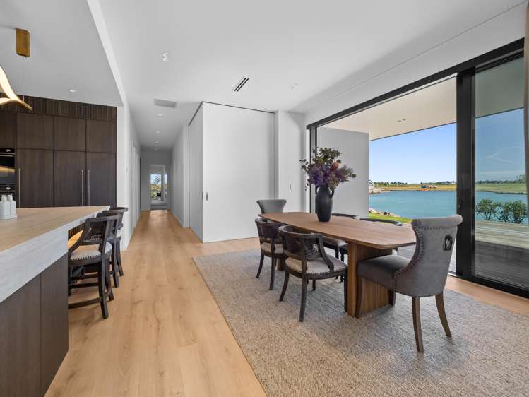 25 Bridgewater Quay Lake Hood_10