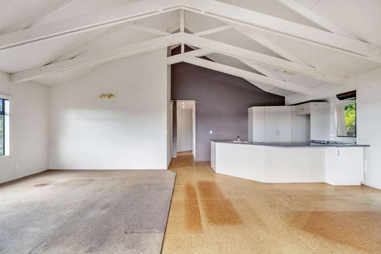 99 Main Road Tairua_11