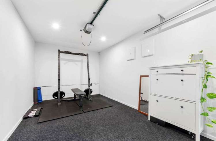 2C Grandison Crescent New Lynn_11