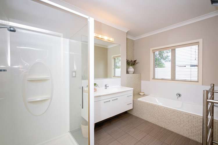 2 Akaroa Road Poraiti_15