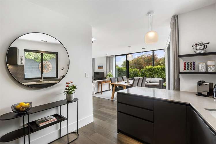 2A Arthur Crescent Takapuna_18