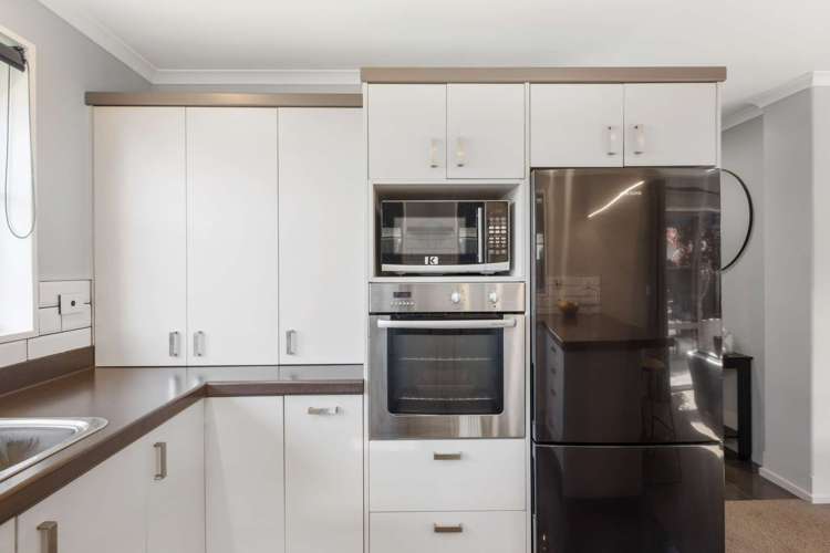 31a Mataroa Place Parklands_2