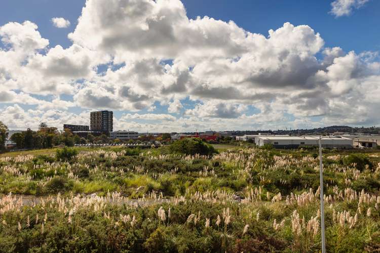 15 Ceramic Lane New Lynn_16