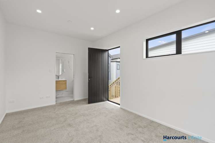 32 Whare Kauri Road Papakura_13