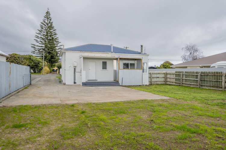 12 Stuckey Street Levin_13