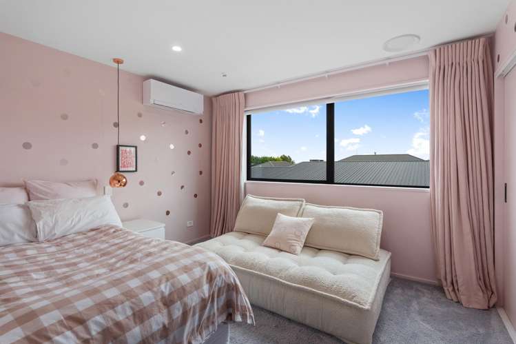 29 Carnaveron Drive Lincoln_15