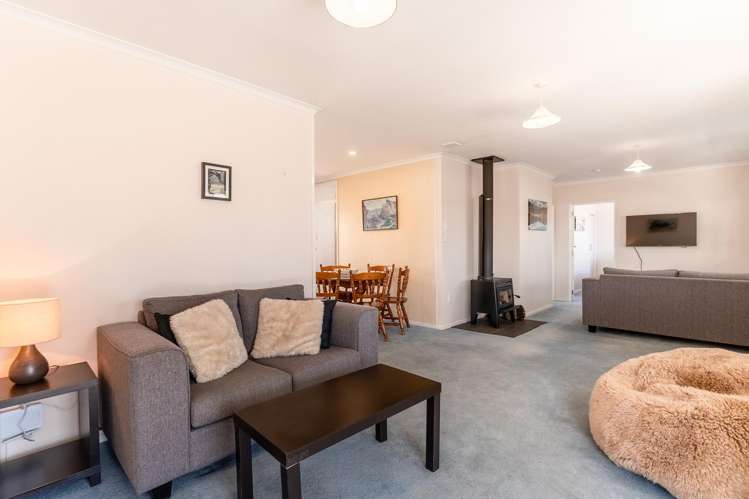 6 Sealy Street Twizel_10