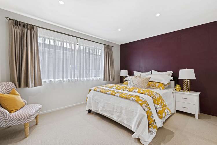 2/5 Annette Avenue Te Atatu South_12