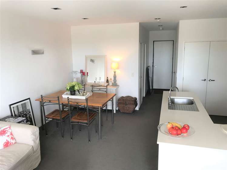 B302/525 East Coast Road Browns Bay_6