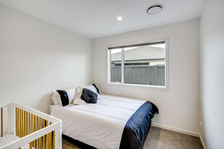 12 Hikawera Drive Frimley_16