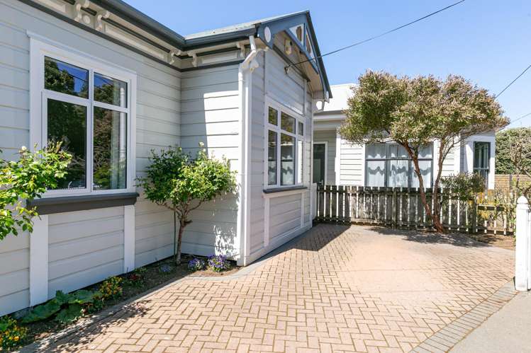 59 Queens Drive Lyall Bay_18