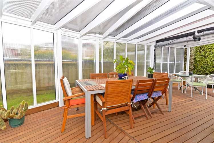 14 Queen Natalie Place Massey_4