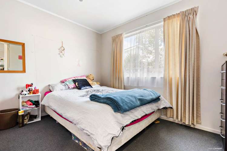 6 Maybelle Place Kelston_13