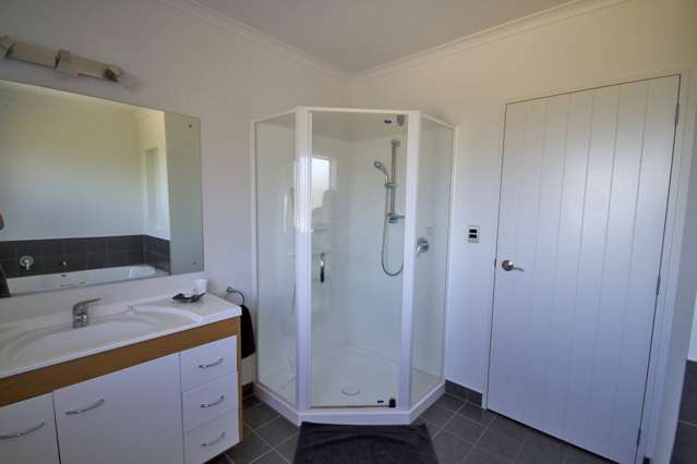 1066 Whangaparaoa Road Tindalls Beach_3