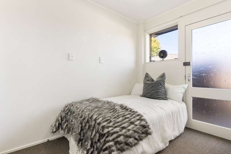 2/49 Butley Drive Farm Cove_9