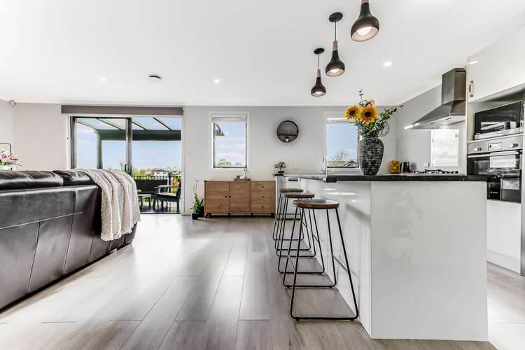 18 Te Tiireke Drive Glenview_9