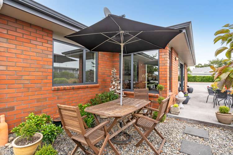 114 Solway Crescent Solway_16