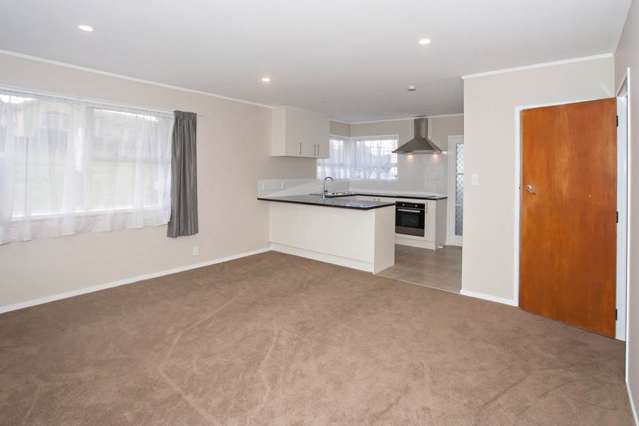 1/12a Nelson Street Papakura_2