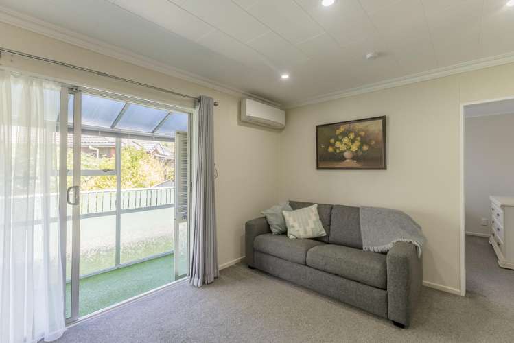 2/13 Linden Avenue Tawa_15