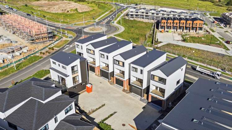 16 Vista Estate Boulevard Flat Bush_20