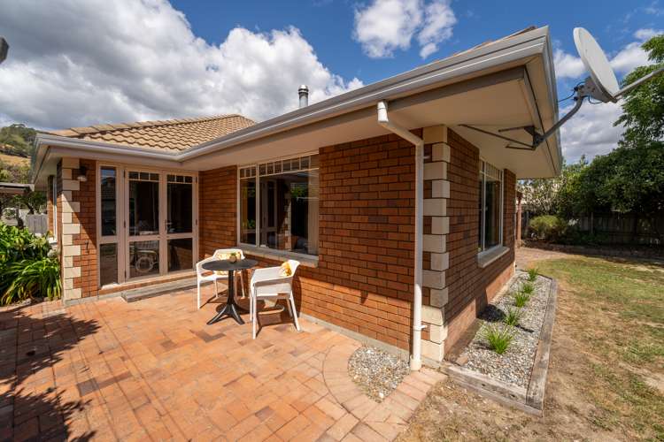 14 Vining Crescent Stoke_22