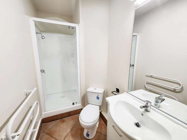 10D/126 The Terrace 2185_5