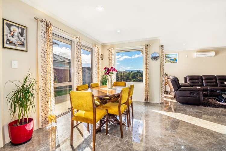 23 Tongariro Drive Aotea_5