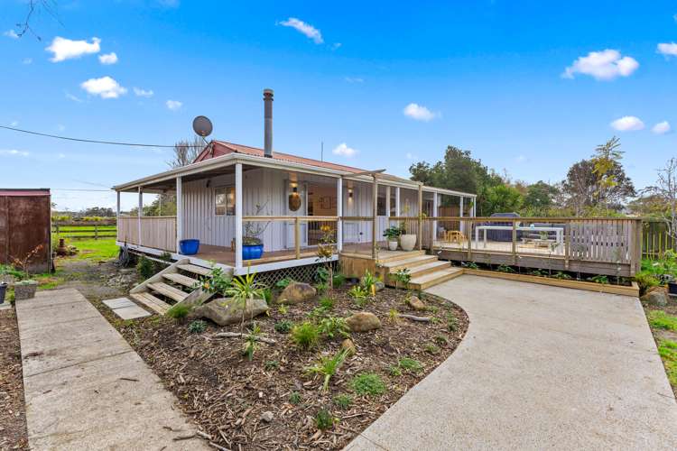 2326 State Highway 16 Helensville_25