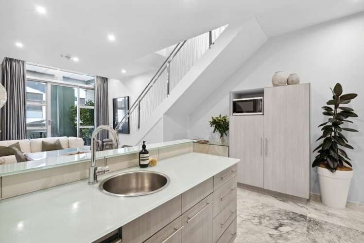 1/3 Holland Street Te Aro_2