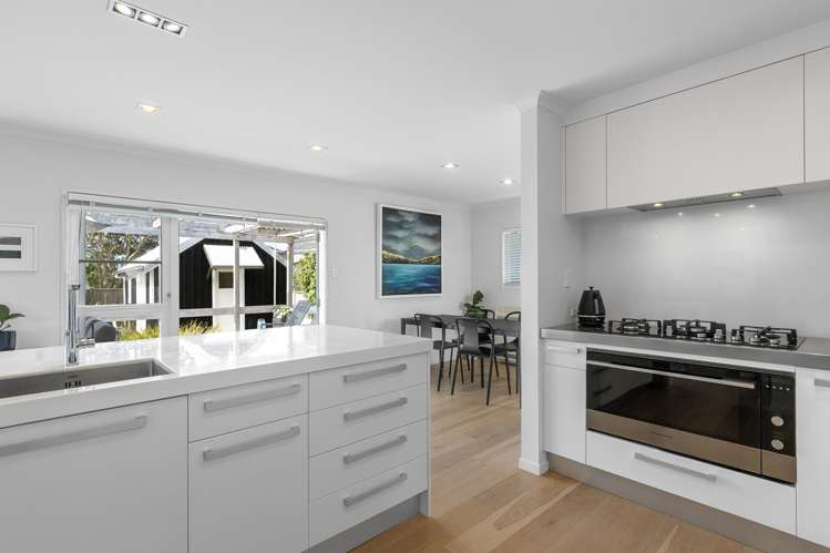 32 Hinewa Road Otumoetai_15