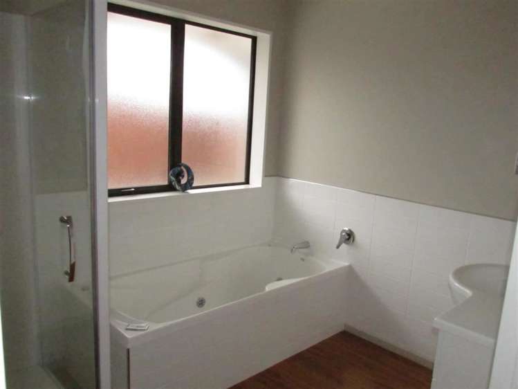 2 Ashley Drive Paroa_20