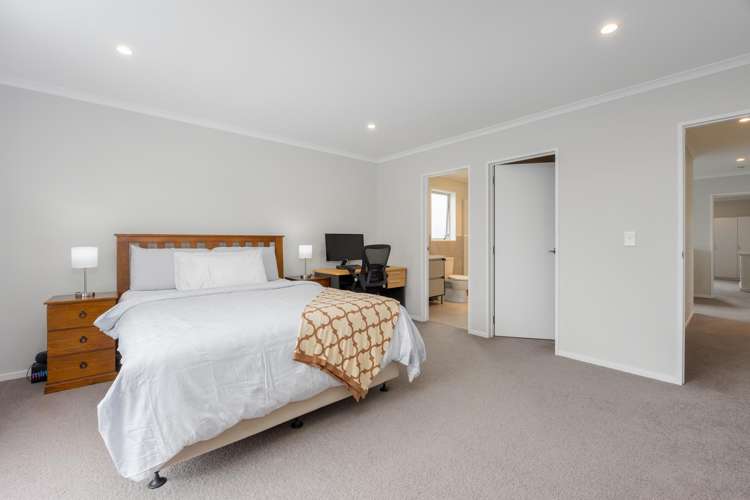 16 Couldrey Crescent Red Beach_19