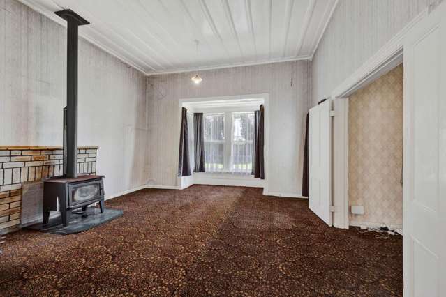 202 Egmont Street Patea_2