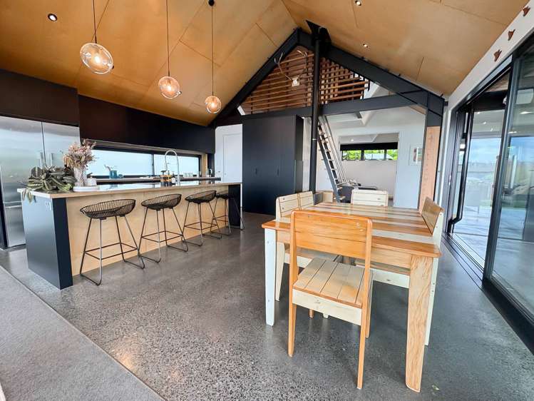 3/2 Mahana Place Raglan_4