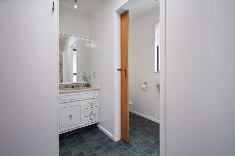 2346 Makino Road Halcombe_22