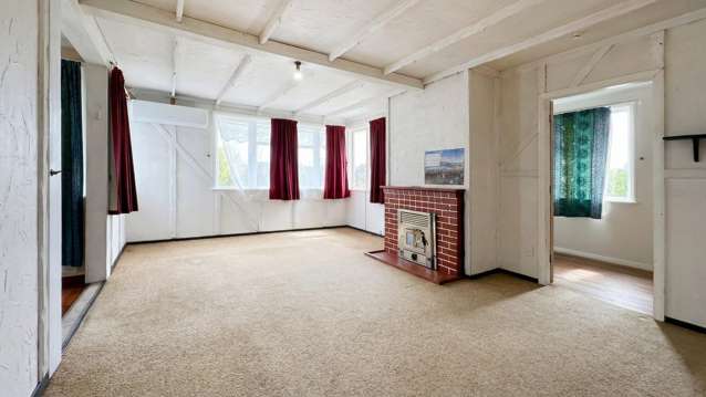 3 Valdale Road 11401_3