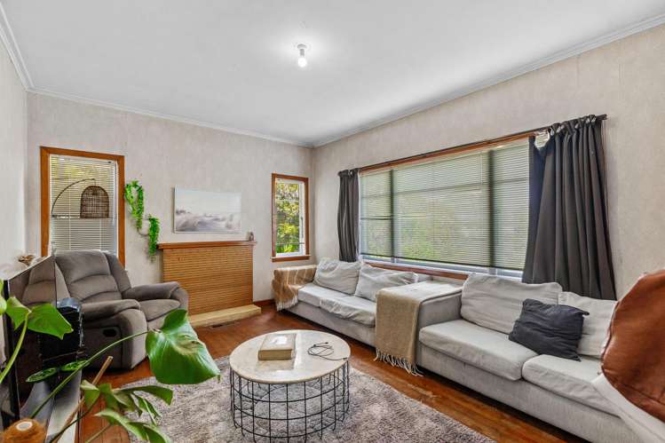 1614 Great North Road Waterview_13