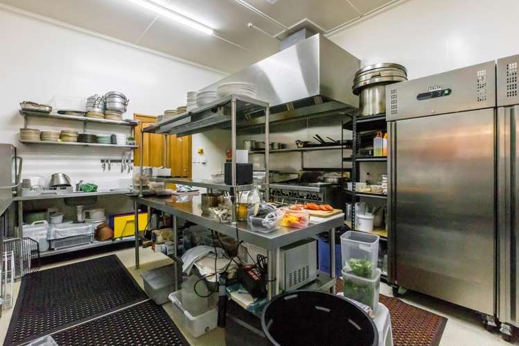 19 Clive Square Napier South_3