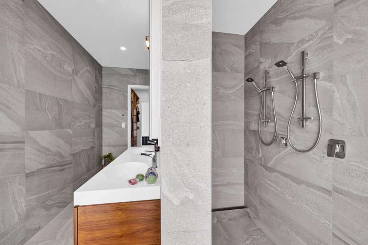 24 Washer Road Omata_37