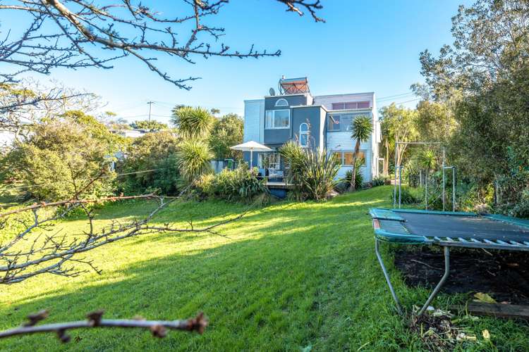 1 Ridge Road Oneroa_13