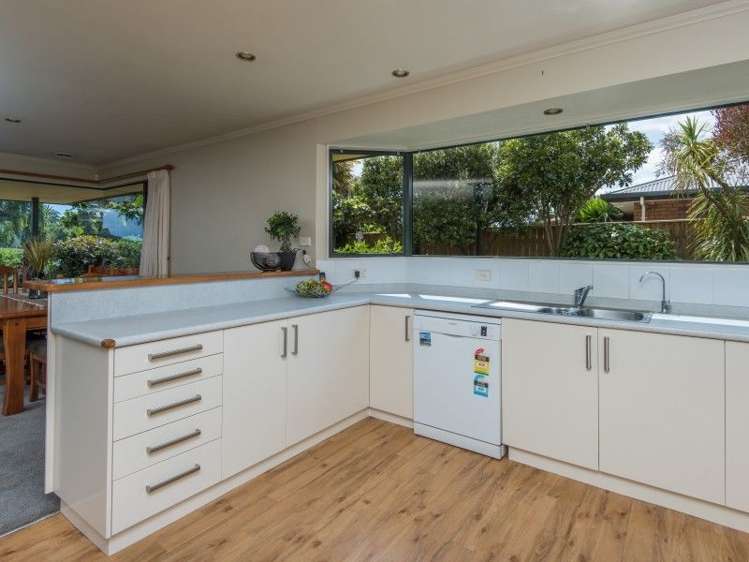 40 Kingsford Drive Stoke_17