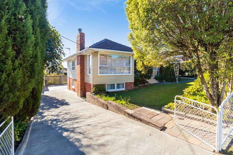 76 Sylvan Crescent Te Atatu South_2