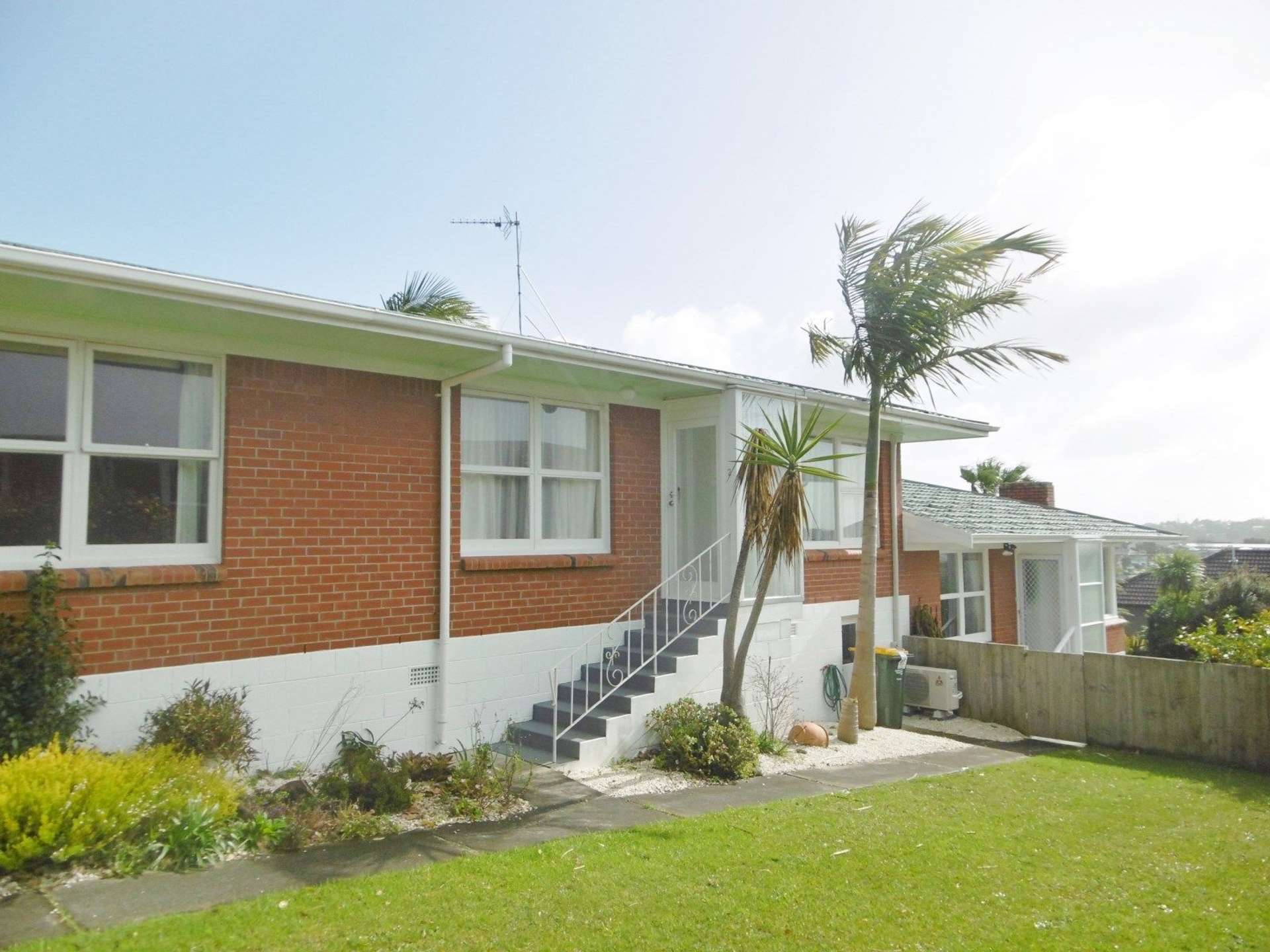 2/619 Beach Road Rothesay Bay_0