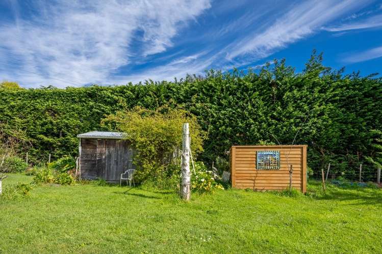 364 The Coastal Highway Redwood Valley_30